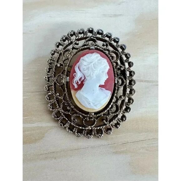 Vintage Cameo Brooch  - Picture 1 of 5